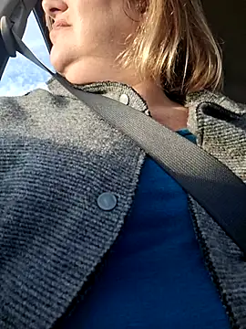 Snapshot of Mara-24 chatting on 12.17.25 Mara-24 online show from 12.17.25