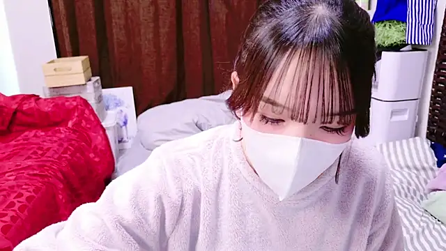 Snapshot of mari_tan_ch chatting on 01.01.25 mari tan ch online show from 01.01.25