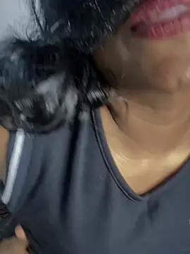 Snapshot of NethuQueen chatting on 02.01.26 NethuQueen online show from 02.01.26