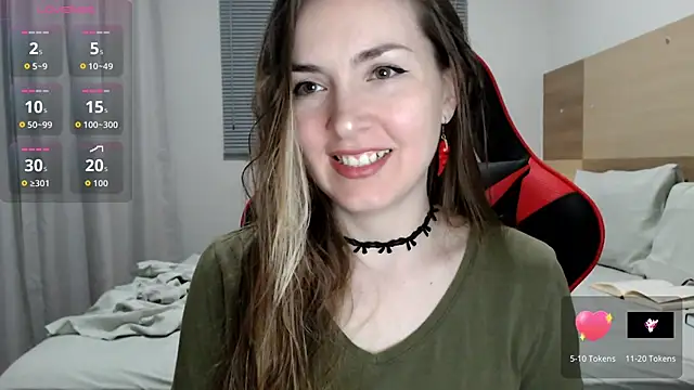 Snapshot of Naughty_Annn chatting on 12.14.25 Naughty Annn online show from 12.14.25