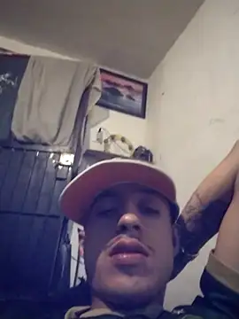 Snapshot of Gibbzmx chatting on 11.05.25 Gibbzmx online show from 11.05.25