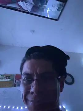 latino1986 online show from 01.30.25