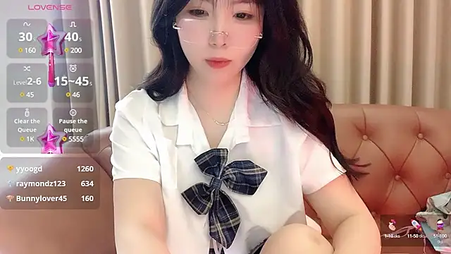 NickiBloom online show from 02.17.25