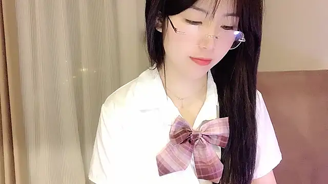 NickiBloom online show from 03.19.25