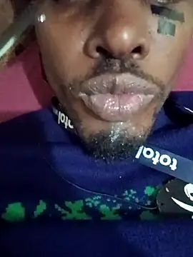 BlackD4uxo online show from 10.17.25