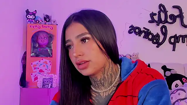 Snapshot of shadowcatt_ chatting on 01.11.26 shadowcatt online show from 01.11.26