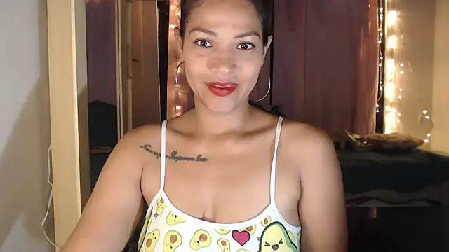Snapshot of makennaa_ chatting on 09.27.25 makennaa online show from 09.27.25