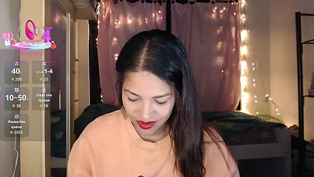 Snapshot of makennaa_ chatting on 10.09.25 makennaa online show from 10.09.25