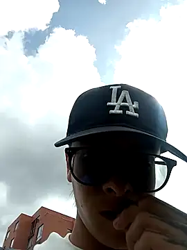 Snapshot of Cuervo_maniaco chatting on 12.02.24 Cuervo maniaco online show from 12.02.24