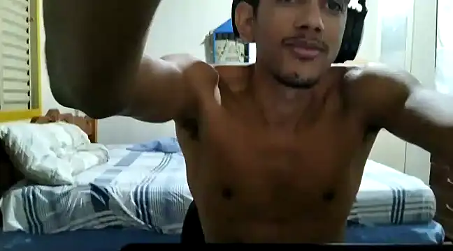 Snapshot of RenziTatte chatting on 01.11.25 RenziTatte online show from 01.11.25