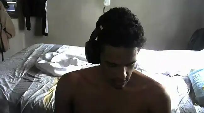 Snapshot of RenziTatte chatting on 02.26.25 RenziTatte online show from 02.26.25