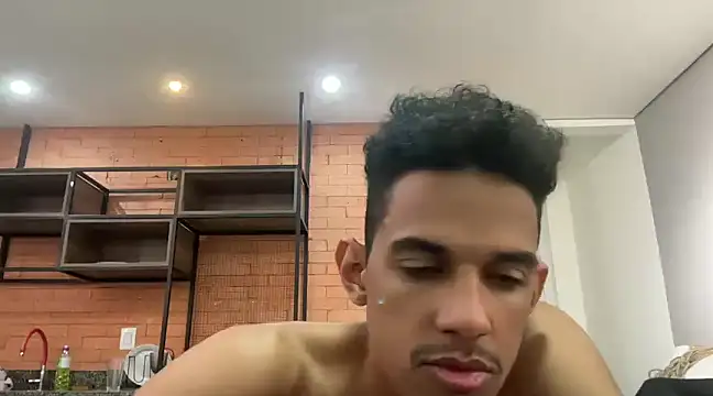 Snapshot of RenziTatte chatting on 03.01.25 RenziTatte online show from 03.01.25