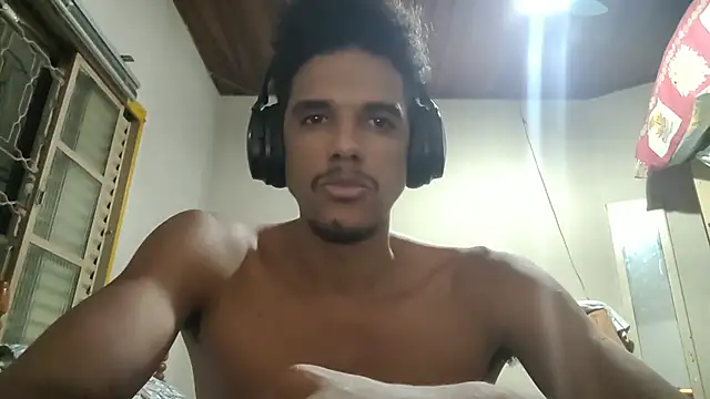 Snapshot of RenziTatte chatting on 03.14.25 RenziTatte online show from 03.14.25