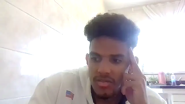 Snapshot of RenziTatte chatting on 09.16.25 RenziTatte online show from 09.16.25