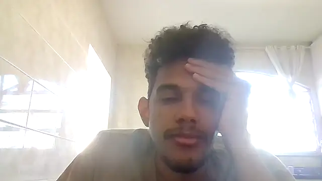 Snapshot of RenziTatte chatting on 09.29.25 RenziTatte online show from 09.29.25