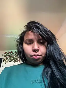 Snapshot of Fantasies_Slave chatting on 03.04.26 Fantasies Slave online show from 03.04.26