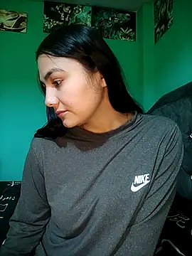 Snapshot of Nahiara_velez chatting on 04.18.26 Nahiara velez online show from 04.18.26