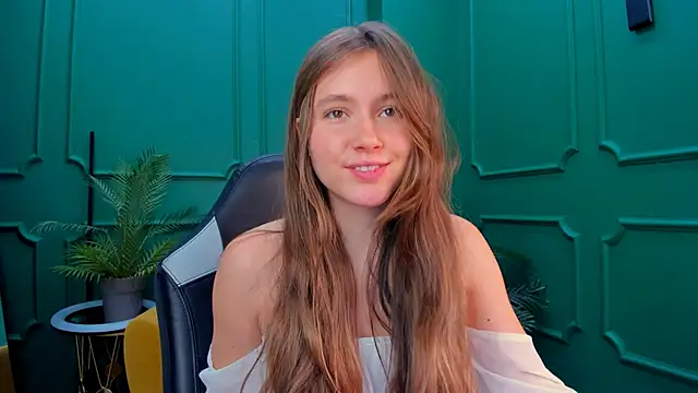 Snapshot of MaryannSoftt chatting on 12.05.24 MaryannSoftt online show from 12.05.24