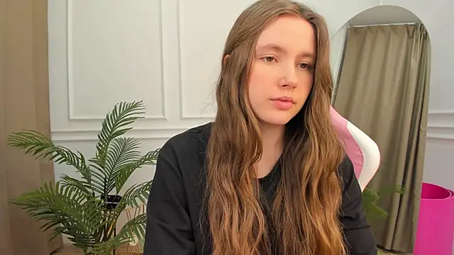 Snapshot of MaryannSoftt chatting on 03.15.25 MaryannSoftt online show from 03.15.25