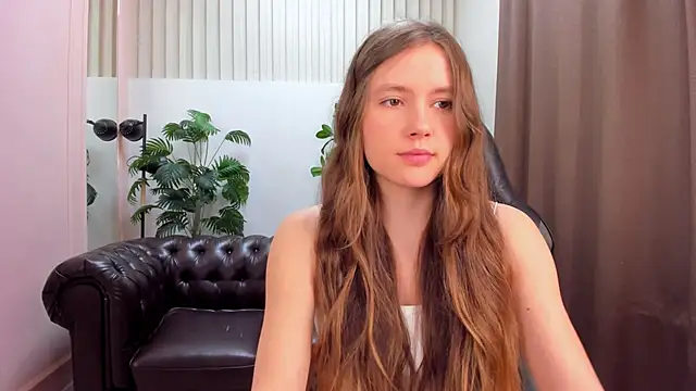Snapshot of MaryannSoftt chatting on 03.21.25 MaryannSoftt online show from 03.21.25