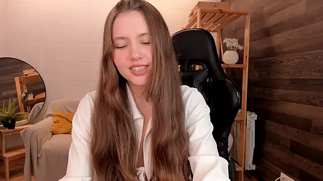 Snapshot of MaryannSoftt chatting on 10.09.25 MaryannSoftt online show from 10.09.25