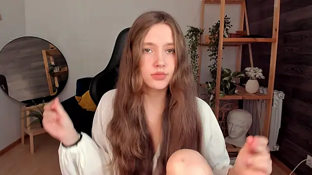 Snapshot of MaryannSoftt chatting on 10.19.25 MaryannSoftt online show from 10.19.25