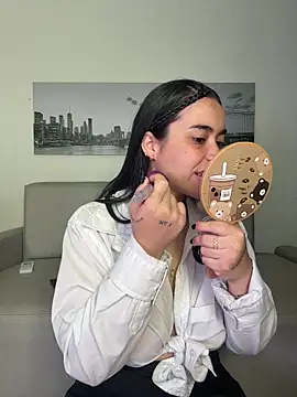SophieRoyals online show from 06.20.26