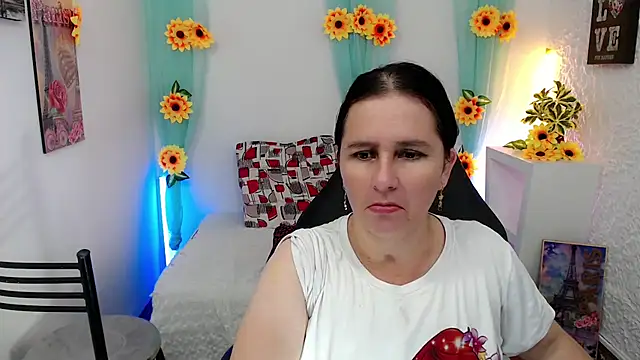 victoria jones online show from 02.10.25