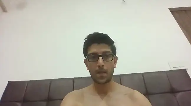 Snapshot of arjun_077 chatting on 12.20.24 arjun 077 online show from 12.20.24