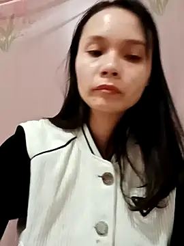Snapshot of Cute20love20 chatting on 12.21.24 Cute20love20 online show from 12.21.24