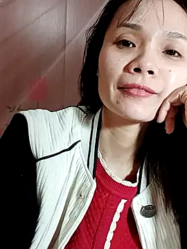 Snapshot of Cute20love20 chatting on 12.31.24 Cute20love20 online show from 12.31.24