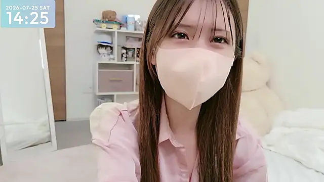 Snapshot of -SHINON- chatting on 07.25.26 -SHINON- online show from 07.25.26