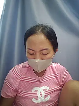 Baby-sexytits18 online show from 10.02.25