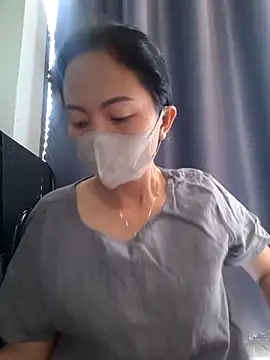 Baby-sexytits18 online show from 10.16.25