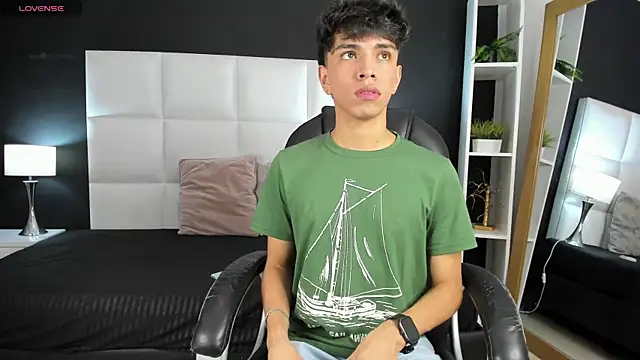 Santy carrington online show from 12.23.24