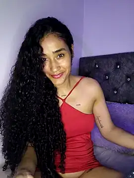 Snapshot of jaderossxx chatting on 10.26.25 jaderossxx online show from 10.26.25