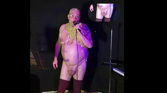 Snapshot of ShamelessMan chatting on 12.22.24 ShamelessMan online show from 12.22.24