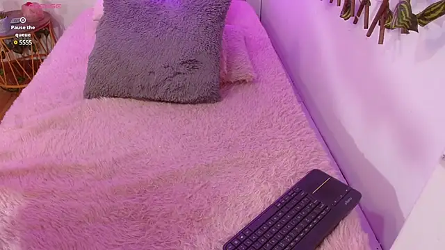 sweet blueberry  online show from 03.07.25