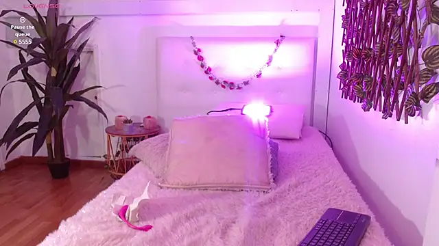 sweet blueberry  online show from 03.10.25