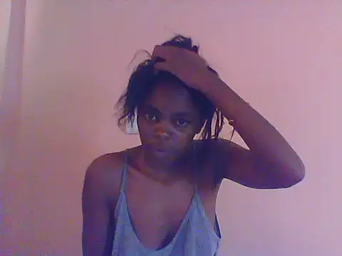 Snapshot of sweetanabella4 chatting on 09.20.25 sweetanabella4 online show from 09.20.25