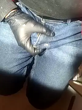 Snapshot of franko1987 chatting on 12.19.24 franko1987 online show from 12.19.24