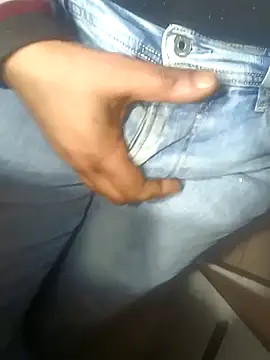 Snapshot of franko1987 chatting on 12.24.24 franko1987 online show from 12.24.24