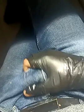 Snapshot of franko1987 chatting on 01.04.25 franko1987 online show from 01.04.25