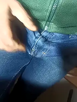 Snapshot of franko1987 chatting on 01.13.25 franko1987 online show from 01.13.25