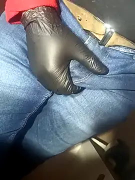 Snapshot of franko1987 chatting on 02.19.25 franko1987 online show from 02.19.25