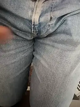 Snapshot of franko1987 chatting on 02.23.25 franko1987 online show from 02.23.25