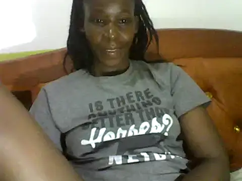 Snapshot of Claris2 chatting on 02.09.25 Claris2 online show from 02.09.25