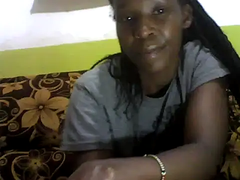 Snapshot of Claris2 chatting on 03.06.25 Claris2 online show from 03.06.25