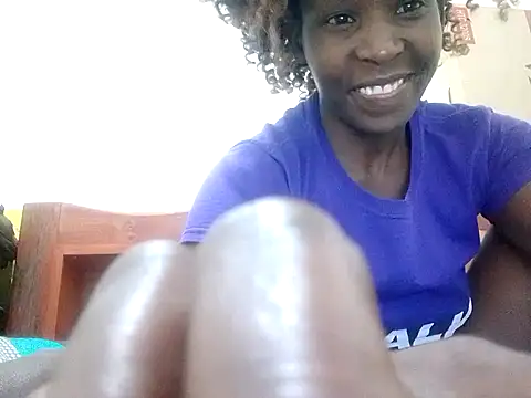 Snapshot of Claris2 chatting on 09.22.25 Claris2 online show from 09.22.25