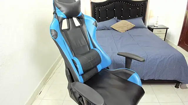 Debora brown online show from 01.08.25